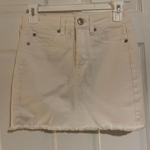 White denim skirt